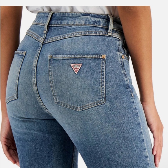 Guess Cropped Slim Straight Jeans Size 26 - Picture 3 of 11